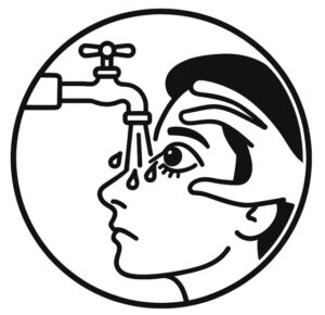 目に異物が入ってしまったら流水で洗眼を